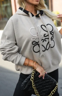 BLUZA DRESOWA Z KAPTUREM WAFFLE Z HAFTEM BEŻOWA