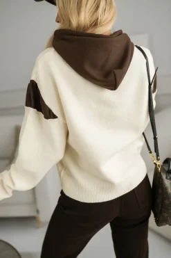 BLUZA SWETERKOWA SARA Z KAPTUREM BEŻOWO- CZEKOLADOWA