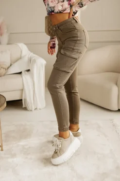 SPODNIE JEANSOWE TYPU CARGO BOJÓWKI MOKKA