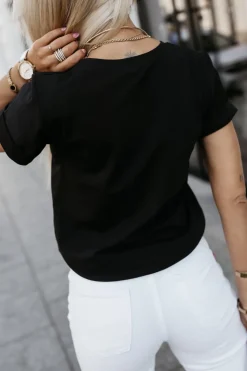 T-SHIRT BAWEŁNIANY Z MINIMALISTYCZNYM NADRUKIEM CZARNY