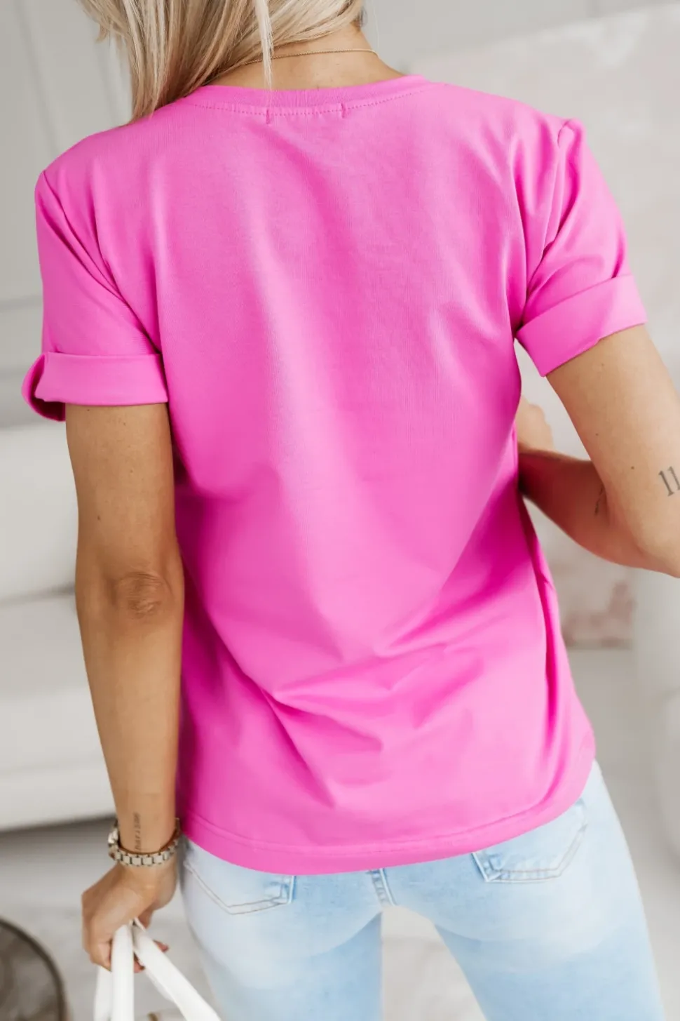 T-SHIRT BAWEŁNIANY Z NADRUKIEM LAMA W CZAPCE MOCNY RÓŻ