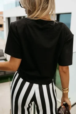 T-SHIRT BAWEŁNIANY Z PODUSZKAMI NA RAMIONACH CZARNY