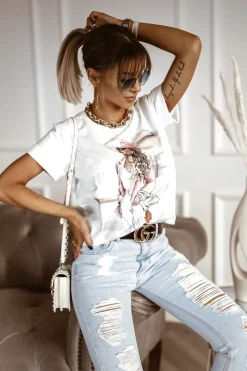 T-SHIRT PŁASZCZ I OKULARY