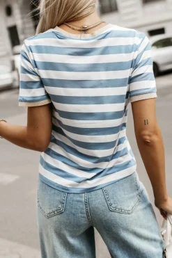 T-SHIRT TOMMY Z WISKOZY W PASKI NIEBIESKIE-ECRU