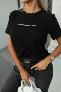 T-SHIRT Z BIAŁYM NAPISEM EVERYTHING IS A CHOICE CZARNY