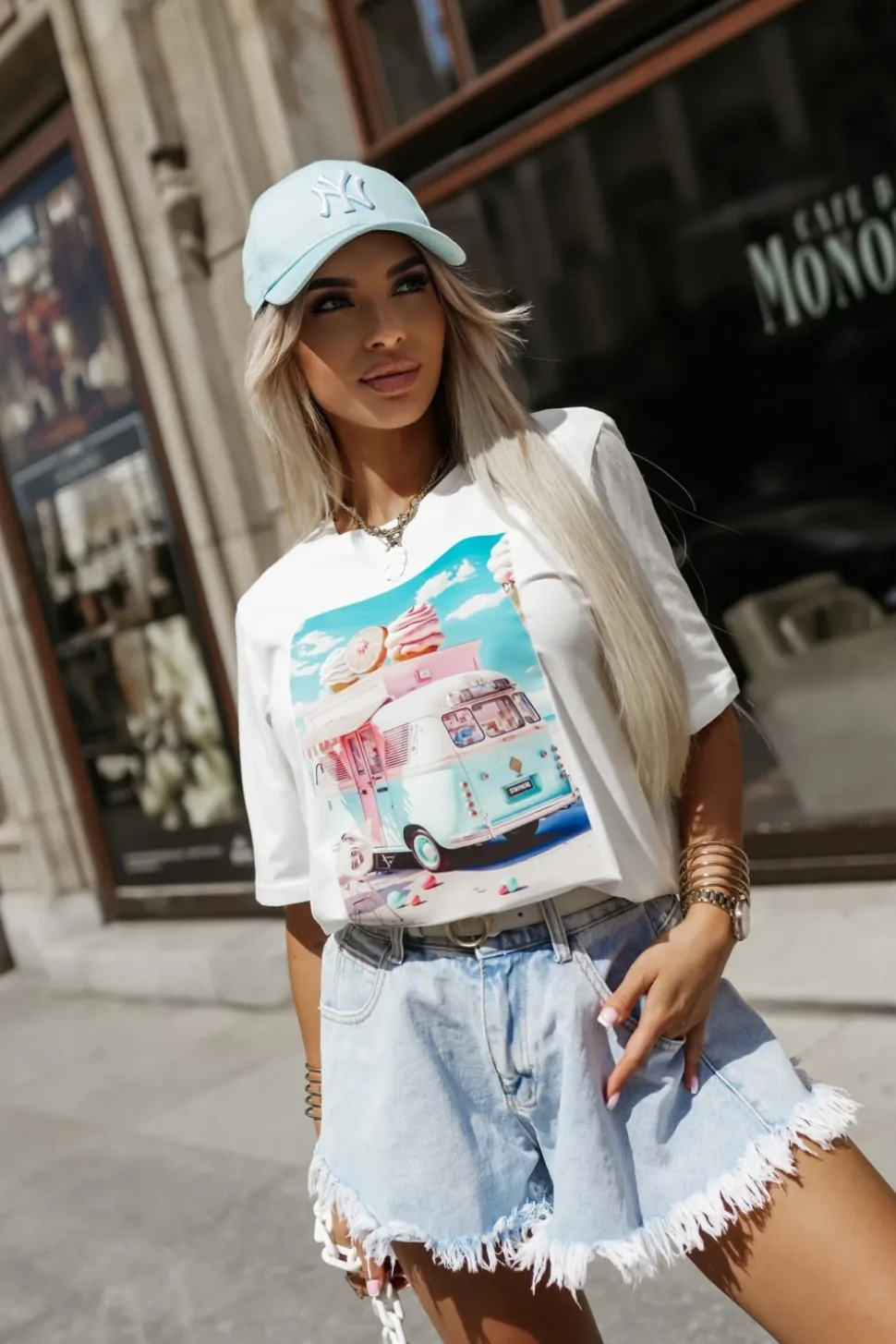 T-SHIRT Z NADRUKIEM WAKACYJNY VAN ECRU